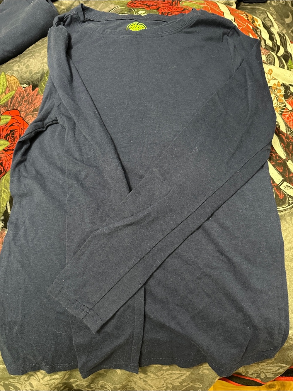 2 healing hands Navy Long-Sleeve Crewneck Shirt
